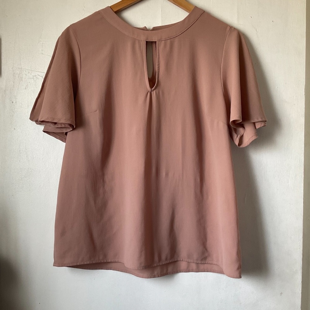 Monteau Los Angeles Keyhole Slit Flutter‎ Sleeves Pink Top Large